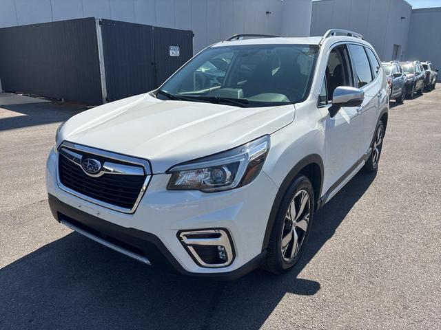 Photo of 2019 Crystal White Pearl Subaru Forester
