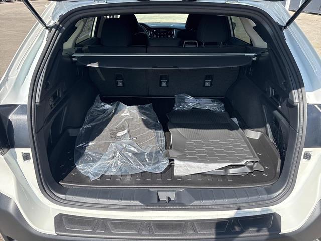 Photo of 2025 Crystal White Pearl Subaru Outback