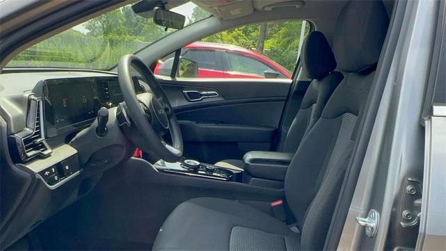 Photo of 2023 Steel Gray Kia Sportage Hybrid