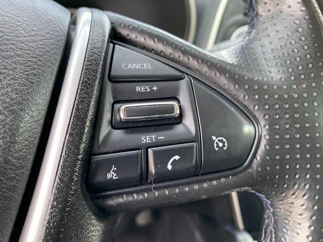 Photo of 2017 White Nissan Maxima