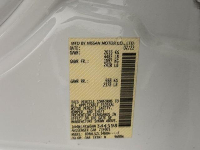 Photo of 2022 White Nissan Altima