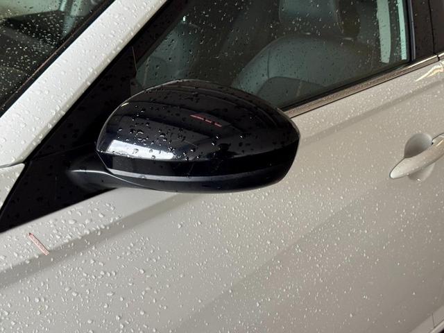 Photo of 2022 White Nissan Altima