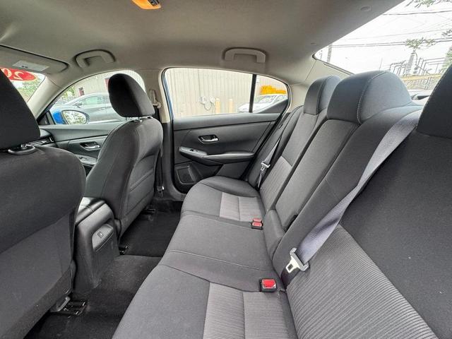 Photo of 2022 Electric Blue Metallic Nissan Sentra