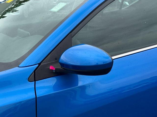 Photo of 2022 Electric Blue Metallic Nissan Sentra