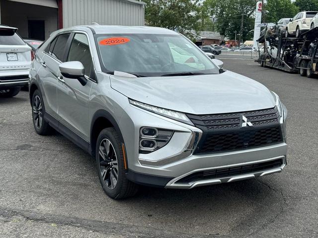 Photo of 2024 Silver Mitsubishi Eclipse Cross