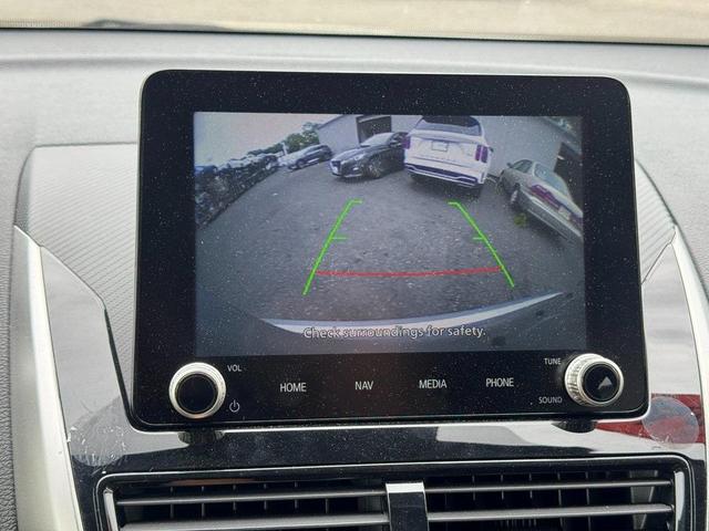 Photo of 2024 Silver Mitsubishi Eclipse Cross