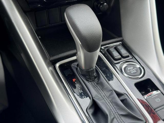 Photo of 2024 Silver Mitsubishi Eclipse Cross