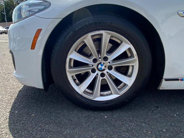Photo of 2016 Alpine White BMW 528