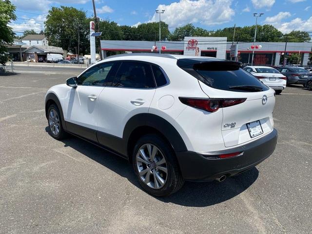 Photo of 2022 Snowflake White Pearl Mazda CX-30