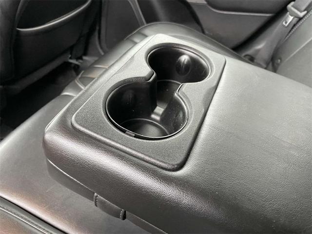 Photo of 2019 Diamond Black Jeep Cherokee