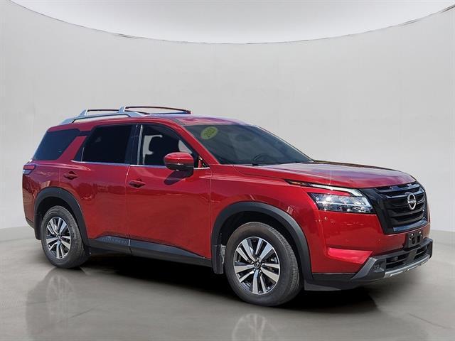 Photo of 2023 Scarlet Ember Nissan Pathfinder