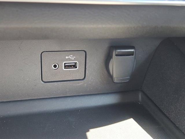 Photo of 2023 Black Nissan Altima