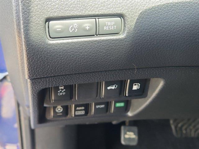 Photo of 2018 Caspian Blue Nissan Rogue