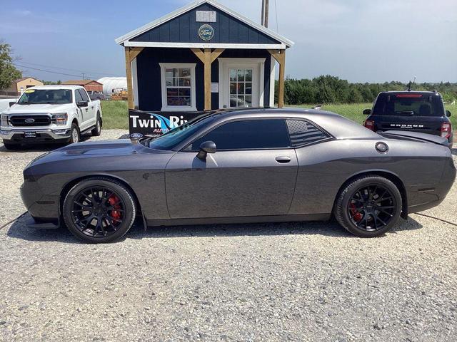 Photo of 2016 Granite Pearlcoat Dodge Challenger