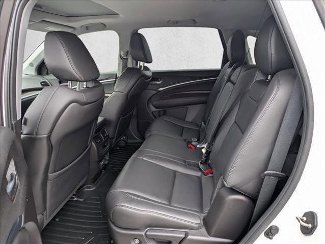 Photo of 2017 White Diamond Pearl Acura MDX