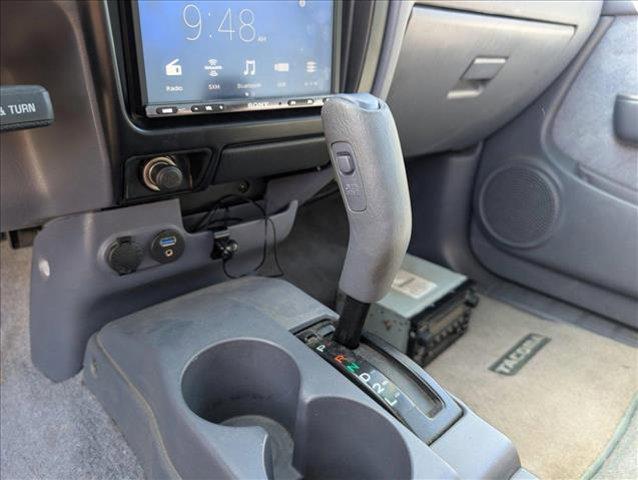 Photo of 2000 Imperial Jade Mica Toyota Tacoma