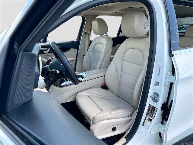 Photo of 2021 White Mercedes-Benz GLC 300