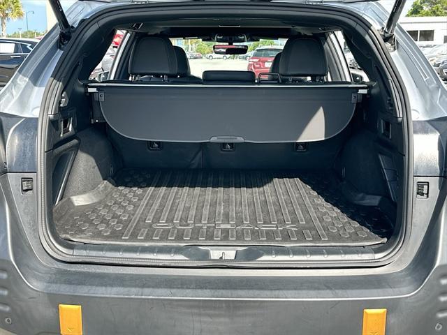Photo of 2023 Ice Silver Subaru Outback