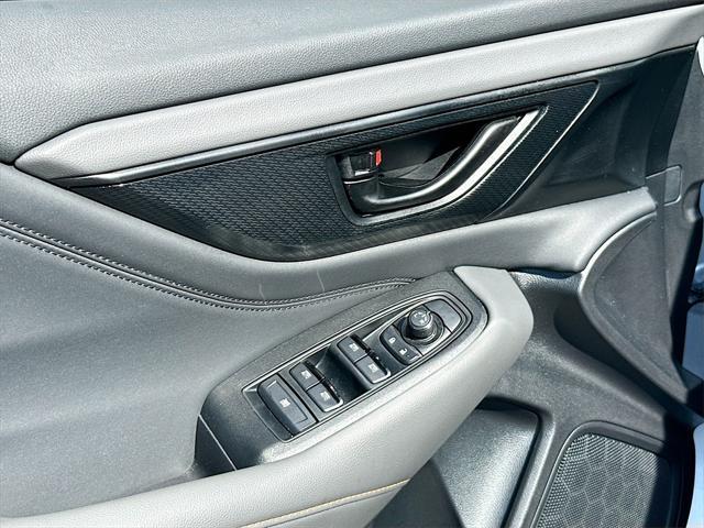 Photo of 2023 Ice Silver Subaru Outback