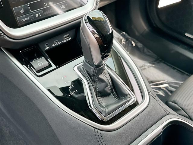 Photo of 2025 Silver Metallic Subaru Outback