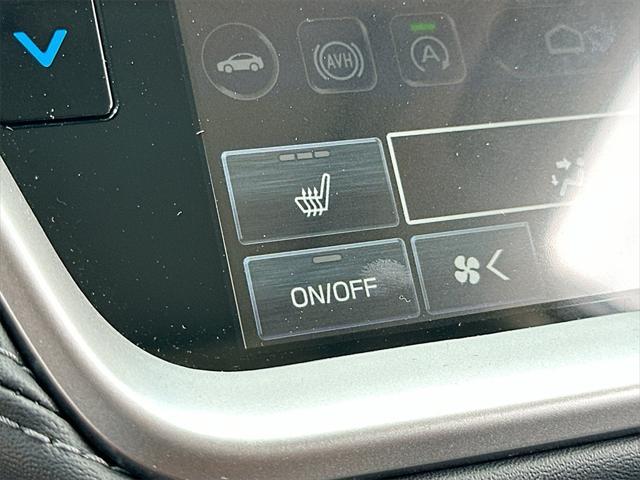 Photo of 2025 Silver Metallic Subaru Outback