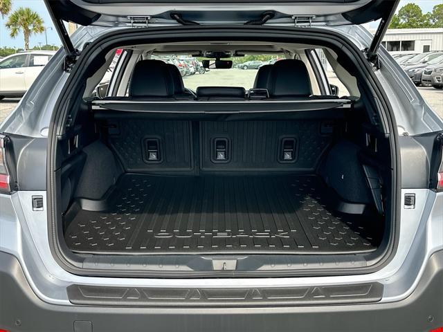 Photo of 2025 Silver Metallic Subaru Outback