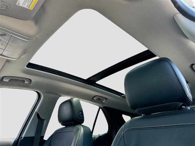 Photo of 2020 Silver Ice Metallic Chevrolet Equinox