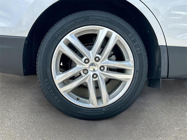 Photo of 2020 Silver Ice Metallic Chevrolet Equinox