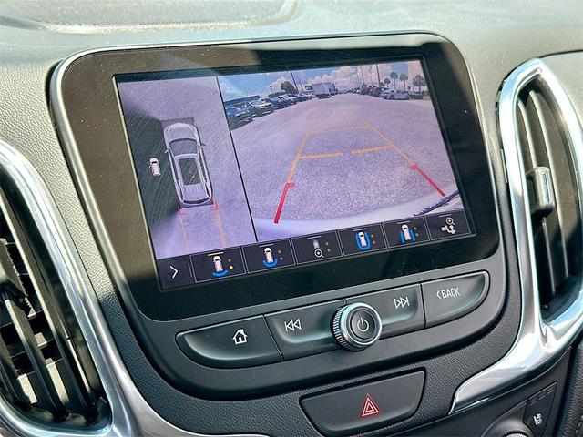 Photo of 2020 Silver Ice Metallic Chevrolet Equinox