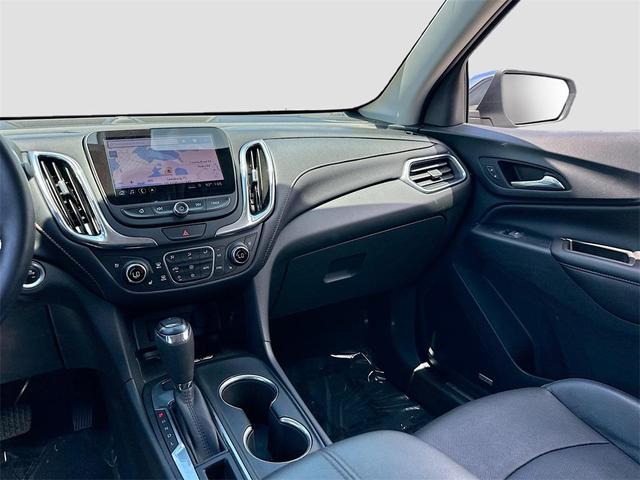 Photo of 2020 Silver Ice Metallic Chevrolet Equinox