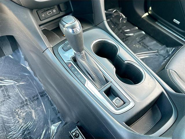 Photo of 2020 Silver Ice Metallic Chevrolet Equinox