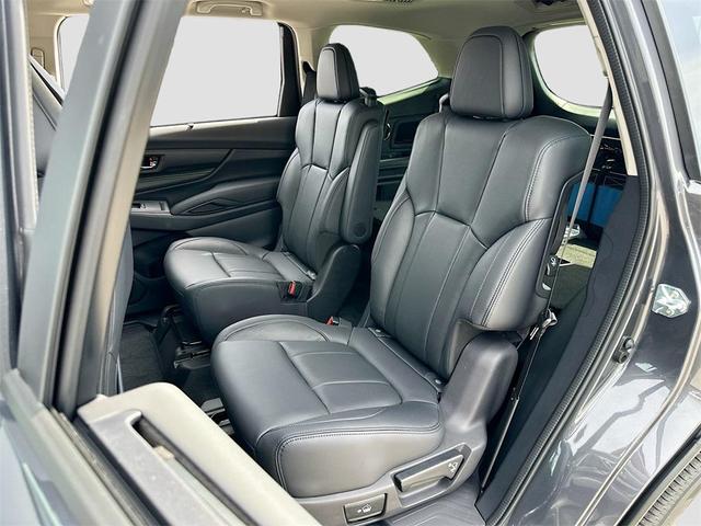 Photo of 2025 Magnetite Gray Metallic Subaru Ascent