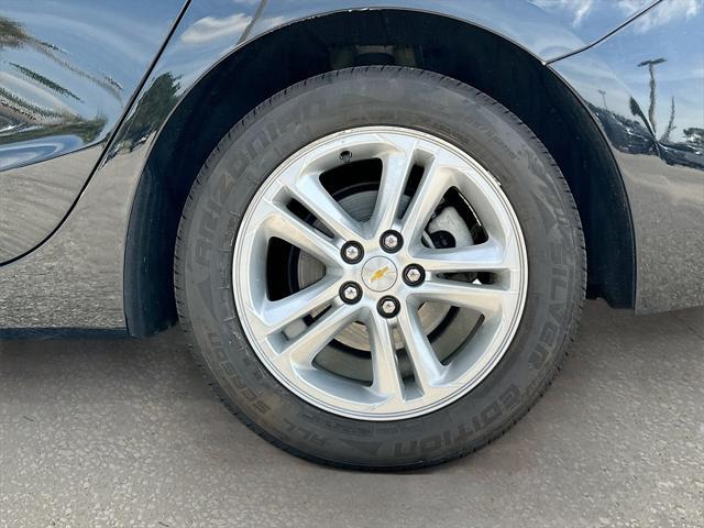 Photo of 2017 Black Metallic Chevrolet Cruze