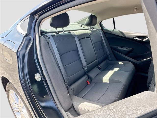 Photo of 2017 Black Metallic Chevrolet Cruze