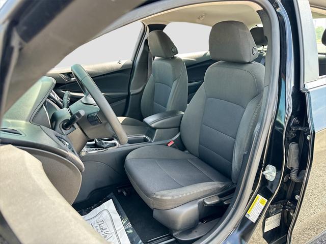 Photo of 2017 Black Metallic Chevrolet Cruze