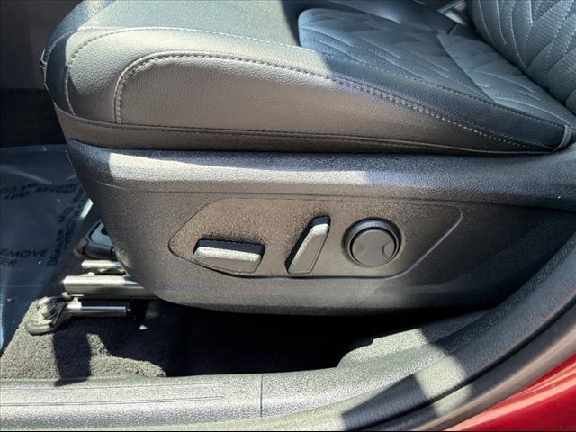 Photo of 2024 Dawning Red Kia Sportage