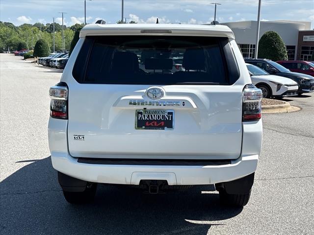 Photo of 2022 White Toyota 4Runner