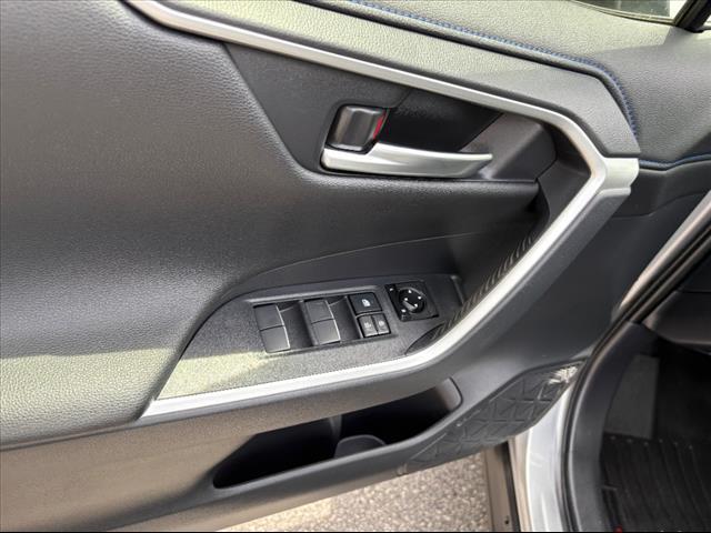 Photo of 2019 Silver Sky Metallic w/Black Roof Toyota RAV4 Hybrid