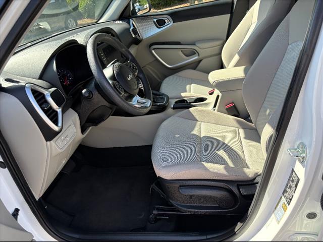 Photo of 2022 Snow White Pearl Kia Soul