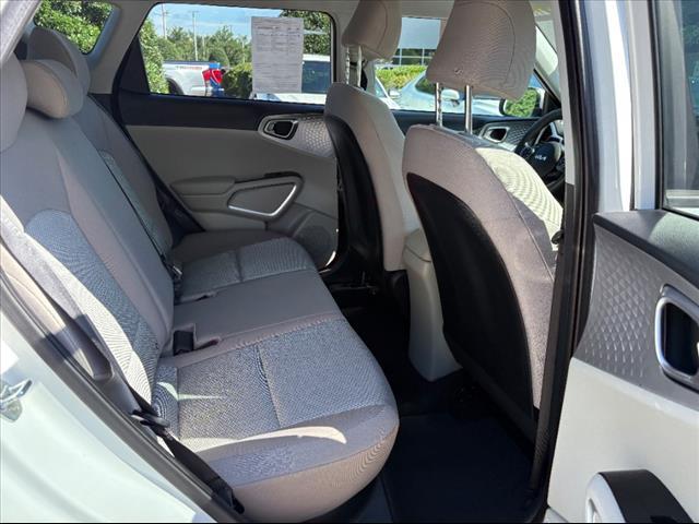 Photo of 2022 Snow White Pearl Kia Soul