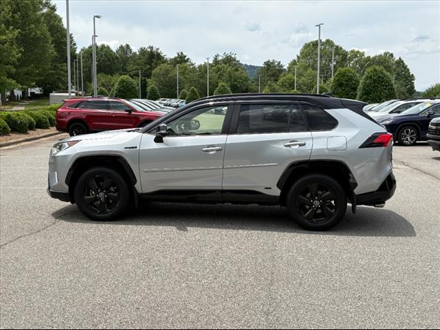 Photo of 2019 Silver Sky Metallic w/Black Roof Toyota RAV4 Hybrid