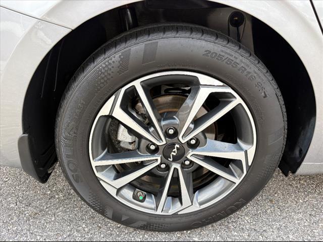 Photo of 2023 Steel Gray Kia Forte