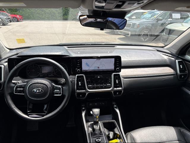 Photo of 2021 Gravity Grey Kia Sorento