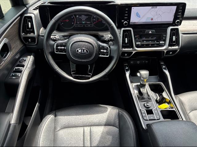 Photo of 2021 Gravity Grey Kia Sorento