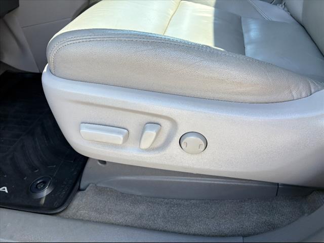 Photo of 2019 Salsa Red Pearl Toyota Sienna