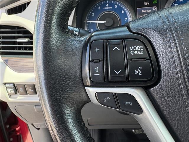 Photo of 2019 Salsa Red Pearl Toyota Sienna