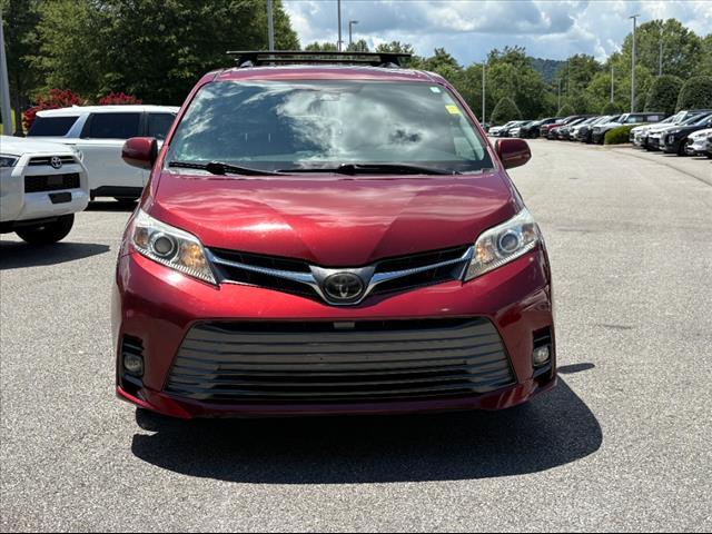 Photo of 2019 Salsa Red Pearl Toyota Sienna