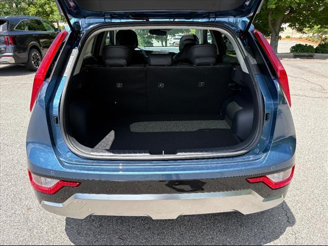 Photo of 2025 Mineral Blue Kia Niro