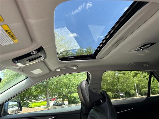 Photo of 2025 Mineral Blue Kia Niro