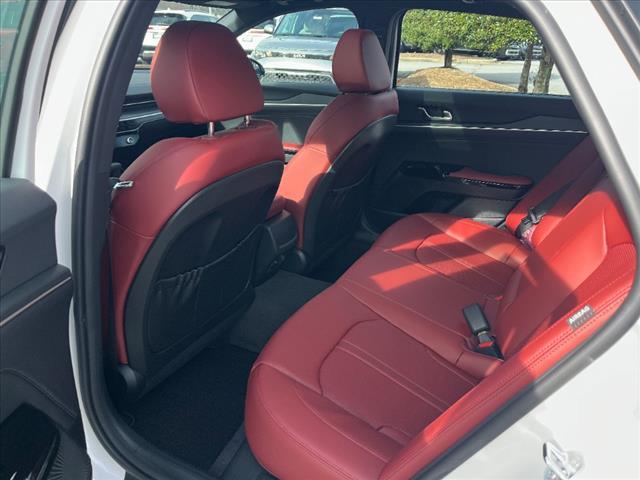 Photo of 2025 Snow White Pearl Kia K5
